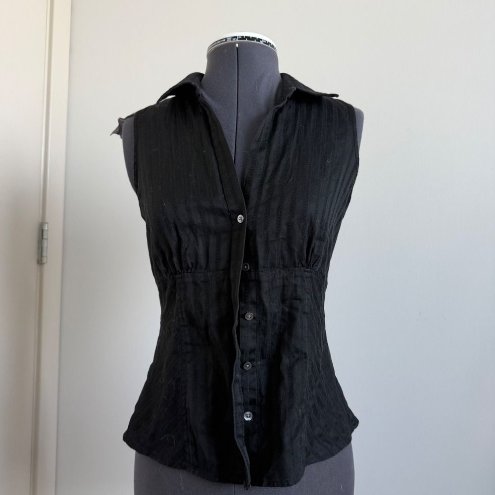 Vintage 90s Ann Taylor Petites Black Eyelet Lace Sleeveless Button-Front Top